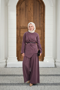 Yandan Dikişli Parça Detay Pantolonlu Takım Mürdüm