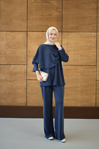 Yandan Düğme Detaylı Takım Lacivert