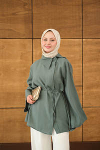 Yandan Düğme Yakalı Bel Bağlamalı Gömlek Yeşil