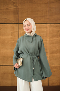 Yandan Düğme Yakalı Bel Bağlamalı Gömlek Yeşil