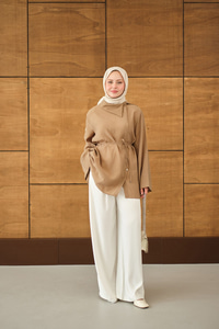 Yandan Düğme Yakalı Bel Bağlamalı Gömlek Vizon