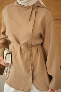 Yandan Düğme Yakalı Bel Bağlamalı Gömlek Vizon