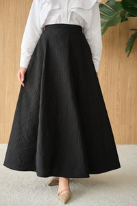 Yandan Fermuarlı Kendinden Desen Etek Siyah