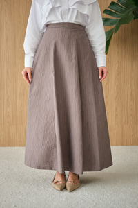 Yandan Fermuarlı Kendinden Desen Etek Vizon