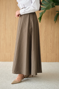 Yandan Fermuarlı Kendinden Desen Etek Koyu Yeşil