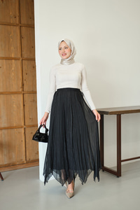 Yanları Bağcık Detay Simli Şifon Etek Siyah