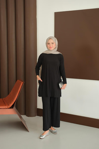 Yanları Cepli Takım SIYAH