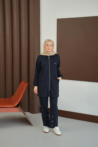 Yanları Çıtçıt Detay Fermuarlı Takım Lacivert