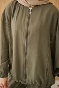 Yanları Dikiş Detay Fermuarlı Takım Yeşil