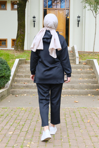 Yanları Fermuarlı Takım Siyah