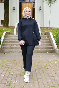 Yanları Fermuarlı Takım Siyah