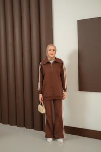 Yanları Şerit Detay Takım Kahverengi