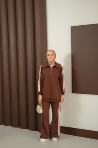 Yanları Şerit Detay Takım Kahverengi