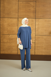 Yanları Yırtmaç Detay İkili Takım İndigo Mavi