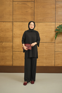 Yanları Yırtmaç Detay İkili Takım Siyah