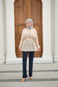 Yaprak Desen Bel Bağlamalı Gömlek Krem