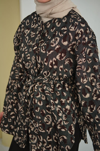 Yaprak Desen Beli Lastikli Ceket Füme