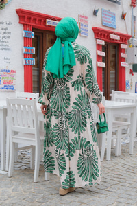 Yaprak Desen Elbise Krem