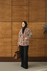 Yaprak Desen Şal Yaka Biyeli Ceket Ekru