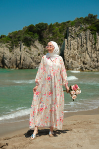 Yaprak Ve Çicek Desenli Elbise Krem