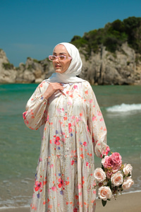 Yaprak Ve Çicek Desenli Elbise Krem