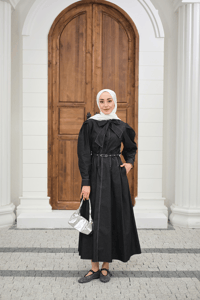 Yarım Düğmeli Yaka Bağlamalı Kemerli Balon Kol Elbise Siyah