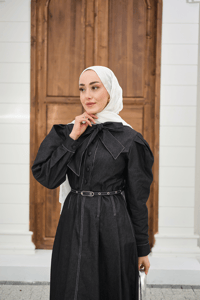 Yarım Düğmeli Yaka Bağlamalı Kemerli Balon Kol Elbise Siyah