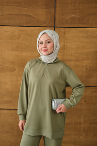 Yarım Fermuarlı Taşlı Takım Yeşil