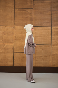 Yarım Fermuarlı Tek Cepli Pantolonlu Takım Krem