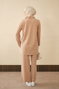 Yarım Kapama Düğme Detaylı Takım Vizon