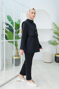 Yelek Detaylı Üçlü Takım Siyah