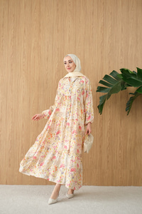 Yeni Bahar Desenli Elbise Krem