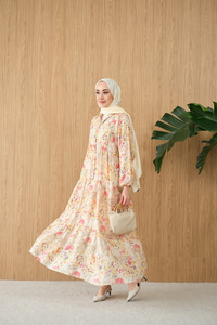 Yeni Bahar Desenli Elbise Krem