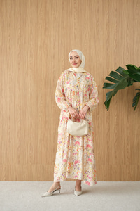 Yeni Bahar Desenli Elbise Krem