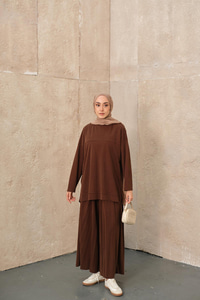 Yırtmaç Detay Takım Kahve