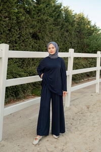 Yırtmaç Detay Takım Lacivert