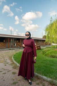 Yırtmaç Detaylı Takım Bordo