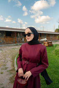 Yırtmaç Detaylı Takım Bordo