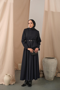 Yırtmaç Detaylı Takım Lacivert