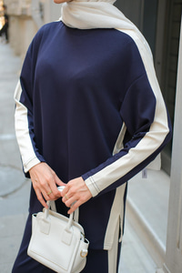 Yırtmaçlı Garni Detay Takım Lacivert