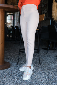 Uygun Fiyatlı YUKSEK BEL KUMAS PANTOLON KREM | Loccomoda.com 
