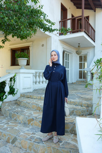 Yüksek Yaka Çıtçıtlı Elbise Lacivert