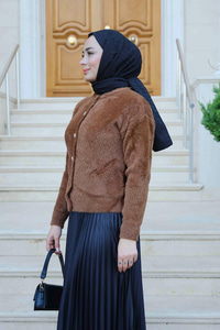 Yumuşak Dokulu Düğme Detaylı Hırka Kahverengi