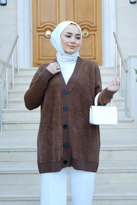 Yumuşak Dokulu Düğmeli Hırka Kahverengi