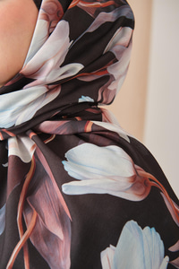 Zambak Desenli Soft Şal Siyah