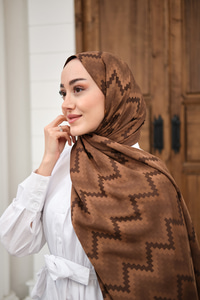 Zikzak Desen Şal Kahverengi