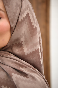 Zikzak Desen Şal Koyu Vizon