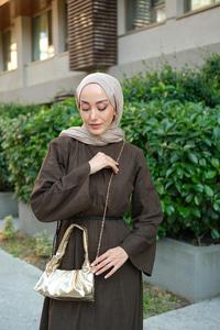 Zincir Askılı Çanta Altın Sarı