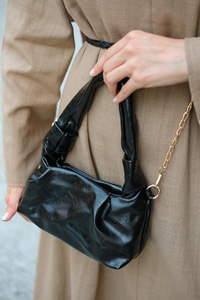 Zincir Askılı Çanta Siyah