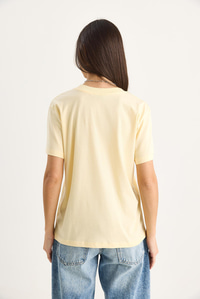 %100 Organik Pamuk Derin V Yakalı Comfort Fit T-Shirt 60602066 - Tereyağ